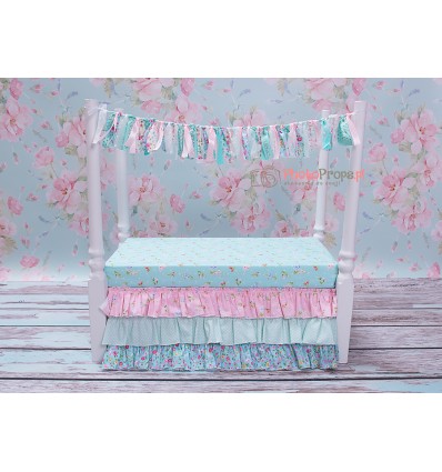 Wooden bed with frills - ANA