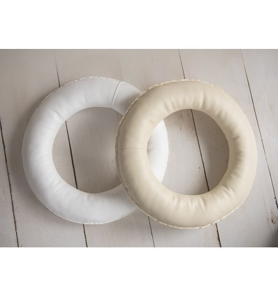 Pillows for positioning Nest